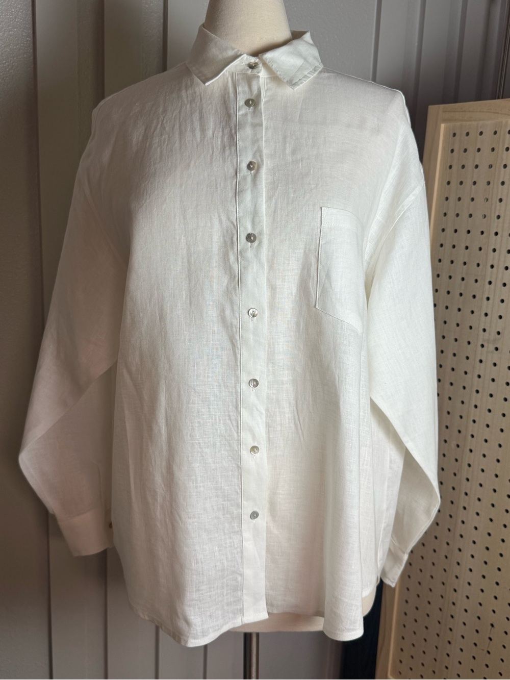 Lucy Paris White Linen Button Down Coastal Quiet Luxury Oversized Shirt M NWT - Picture 2 of 15